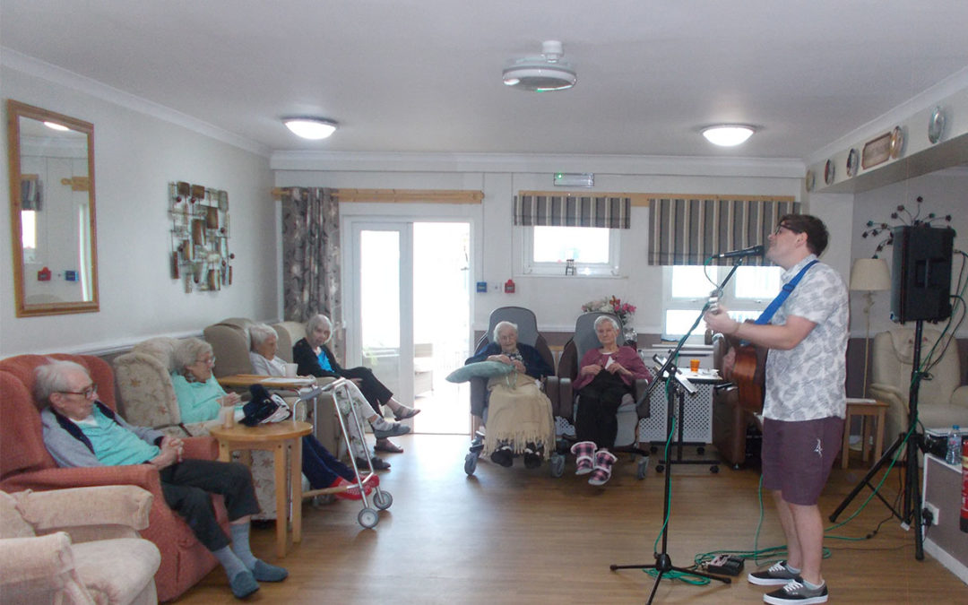 Sing along with Fred Clark at Meyer House Care Home